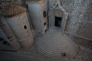 Dubrovnik - minden lépcsőn ültem már...